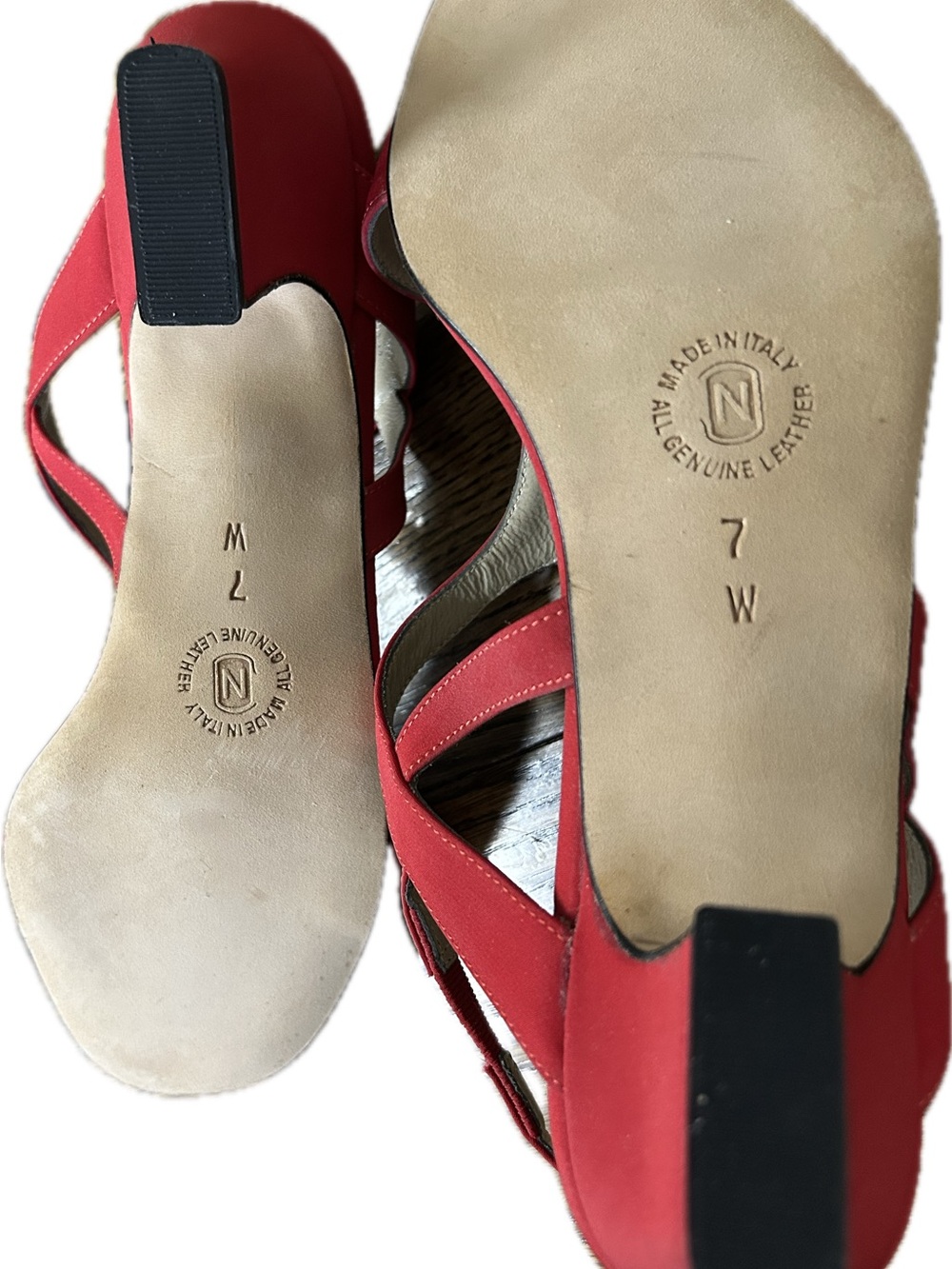 Nordstrom Red T-Strap Slingback Sandals Size 7W - Picture 2 of 5